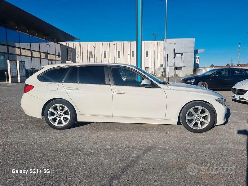 Usata BMW 320 184 CV (135 kW) 2012 Bianco Station wagon