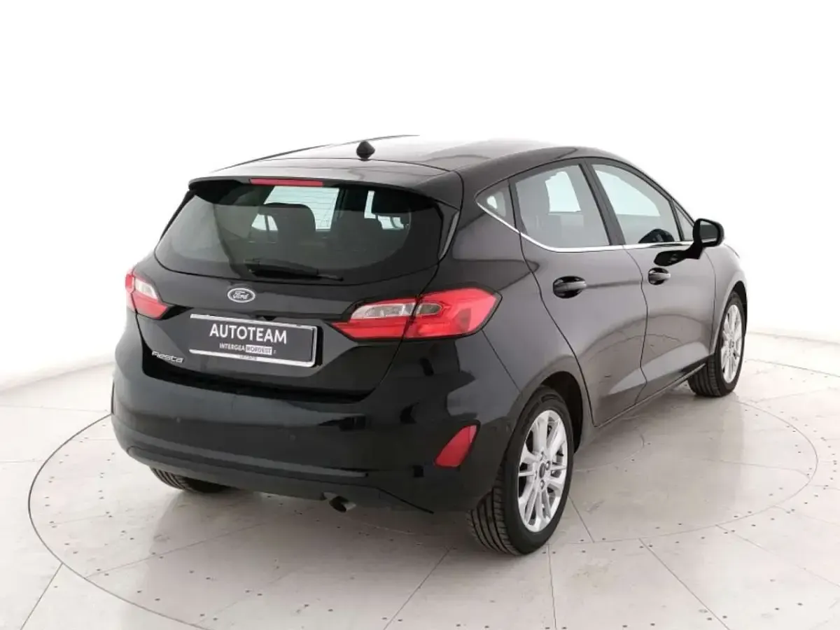 Usata Ford Fiesta Titanium 75 CV (55 kW) 2023 Nero Utilitaria
