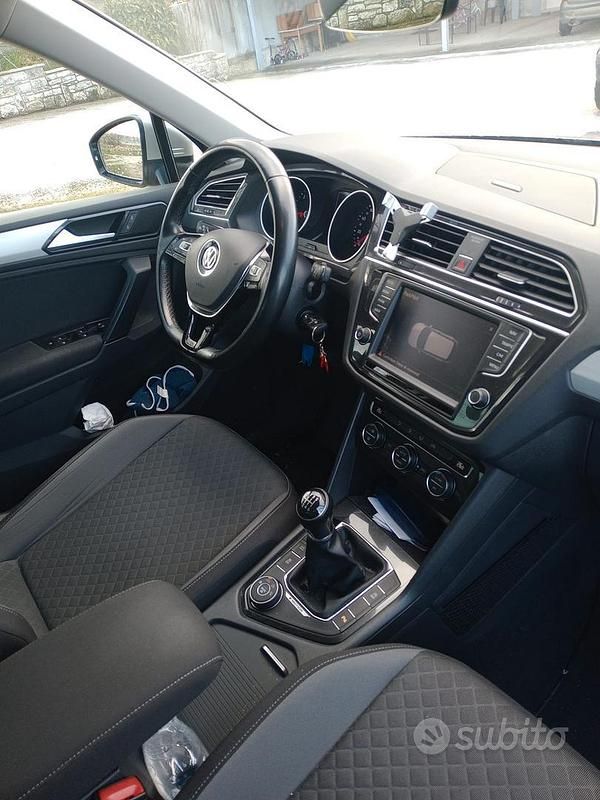 Usata VW Tiguan 2017 Grigio SUV