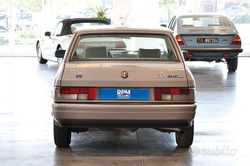 Usata Alfa Romeo 33 86 CV (63 kW) 1990 Grigio Berlina