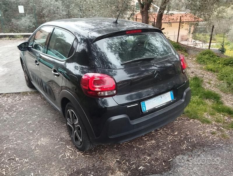 Usata Citroën C3 Shine 82 CV (60 kW) 2018 Nero Utilitaria