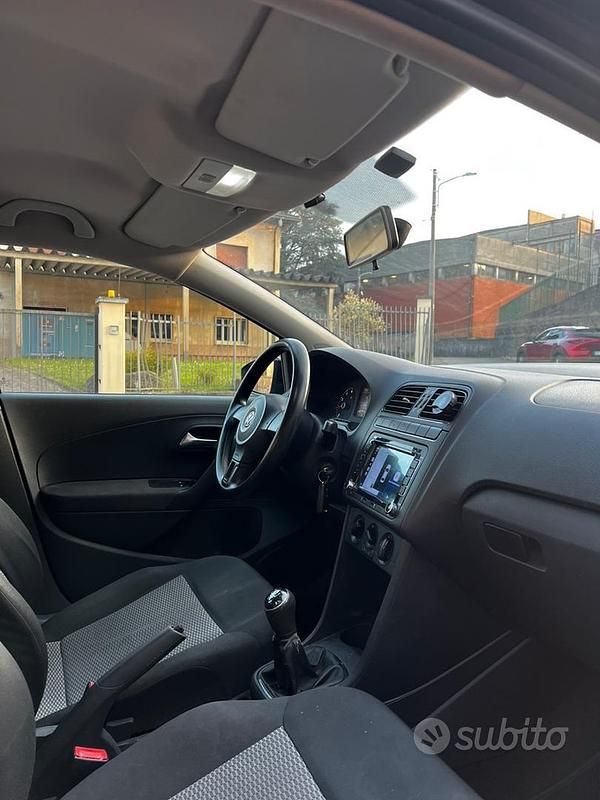 Usata VW Polo 60 CV (44 kW) 2013 Nero Utilitaria