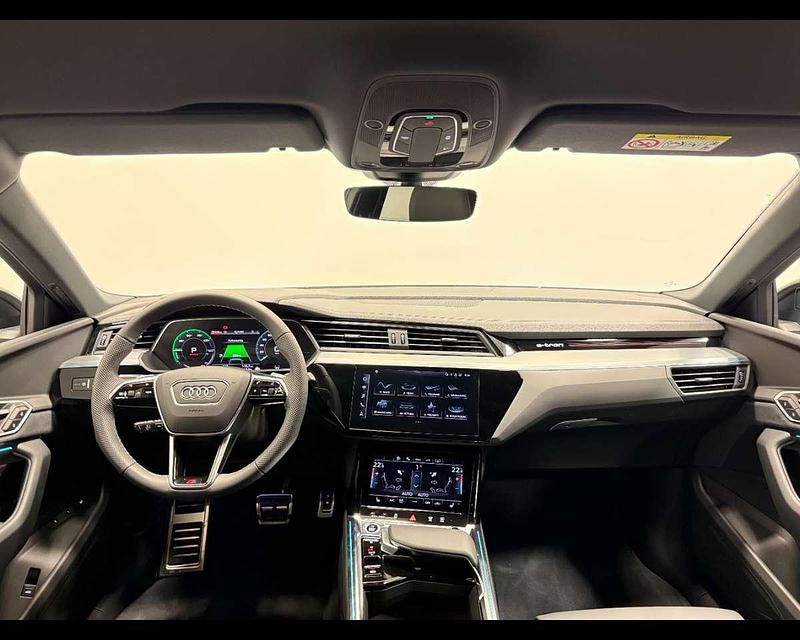 Usata Audi Q8 Sportback e-tron S-Line 158 kW (215 CV) 2024 Nero SUV
