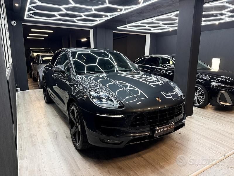 Usata Porsche Macan 252 CV (185 kW) 2018 Grigio SUV