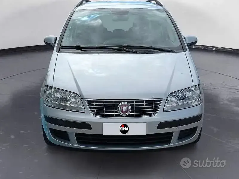 Usata Fiat Idea Active 77 CV (56 kW) 2012 Grigio Monovolume