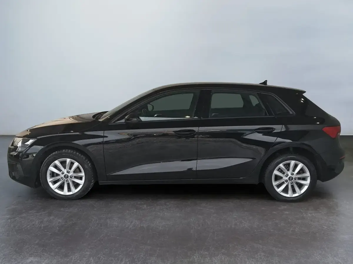 Usata Audi A3 Sportback Business 110 CV (80 kW) 2023 Nero Utilitaria