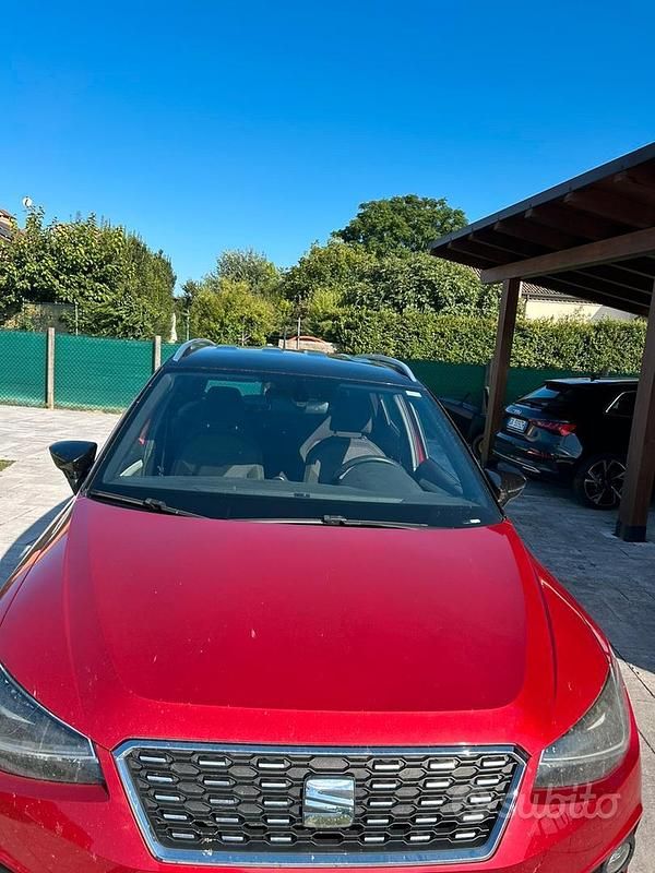 Usata Seat Arona 115 CV (84 kW) 2017 Rosso SUV