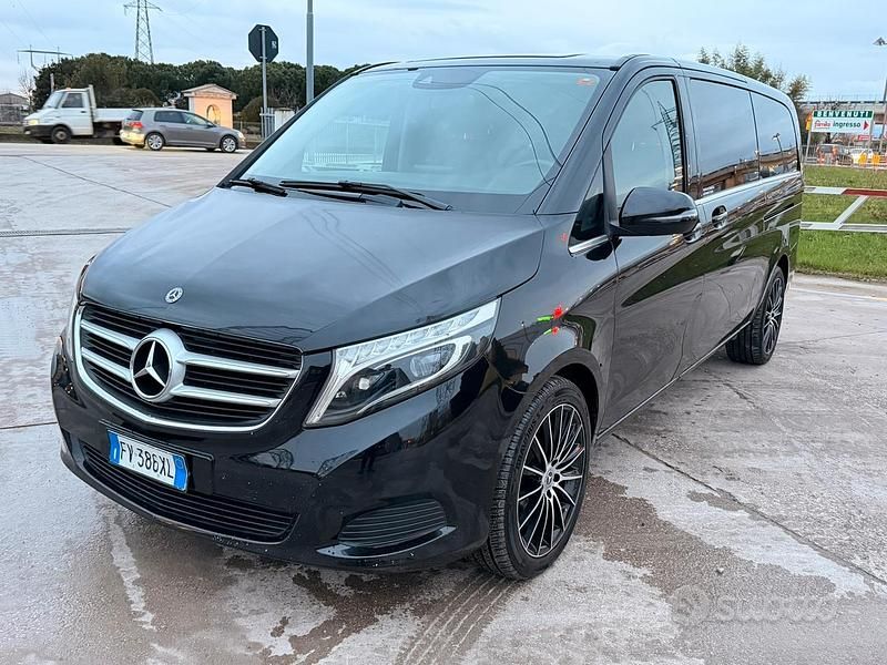 Usata Mercedes V220 Avantgarde Edition 163 CV (119 kW) 2019 Nero Monovolume