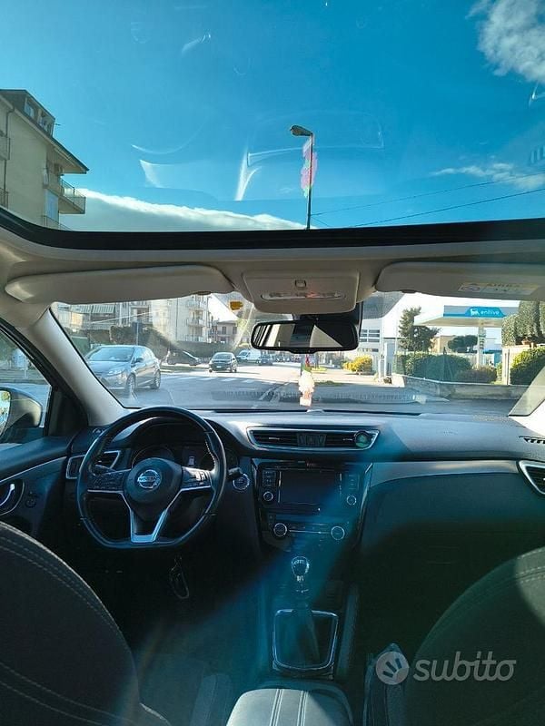 Usata Nissan Qashqai N-Connecta 116 CV (85 kW) 2019 Nero SUV