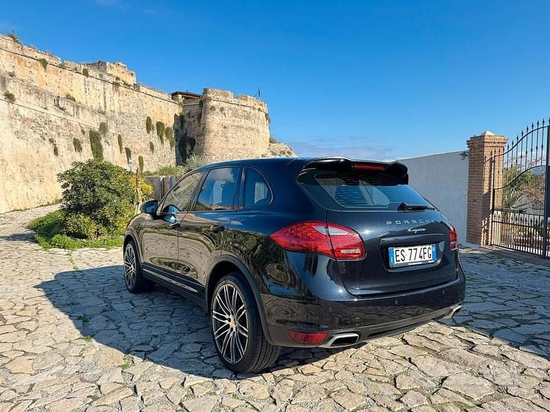 Usata Porsche Cayenne 245 CV (180 kW) 2013 Nero SUV