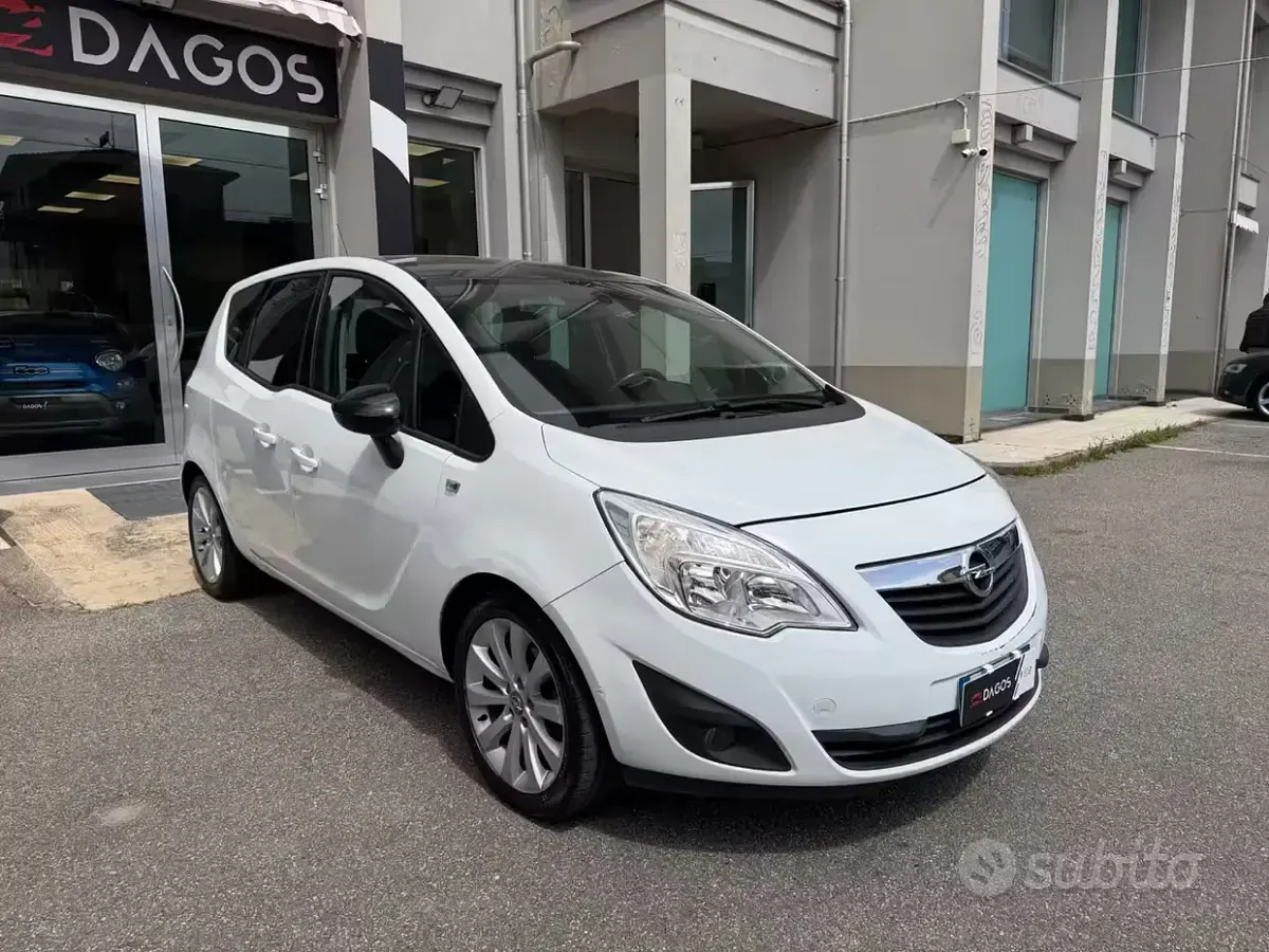 Usata Opel Meriva 120 CV (88 kW) 2013 Monovolume