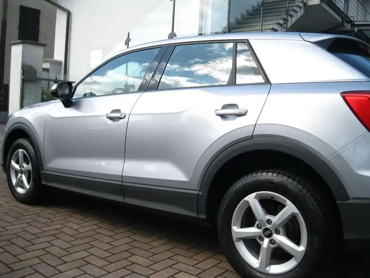Usata Audi Q2 150 CV (110 kW) 2023 Argento floret SUV