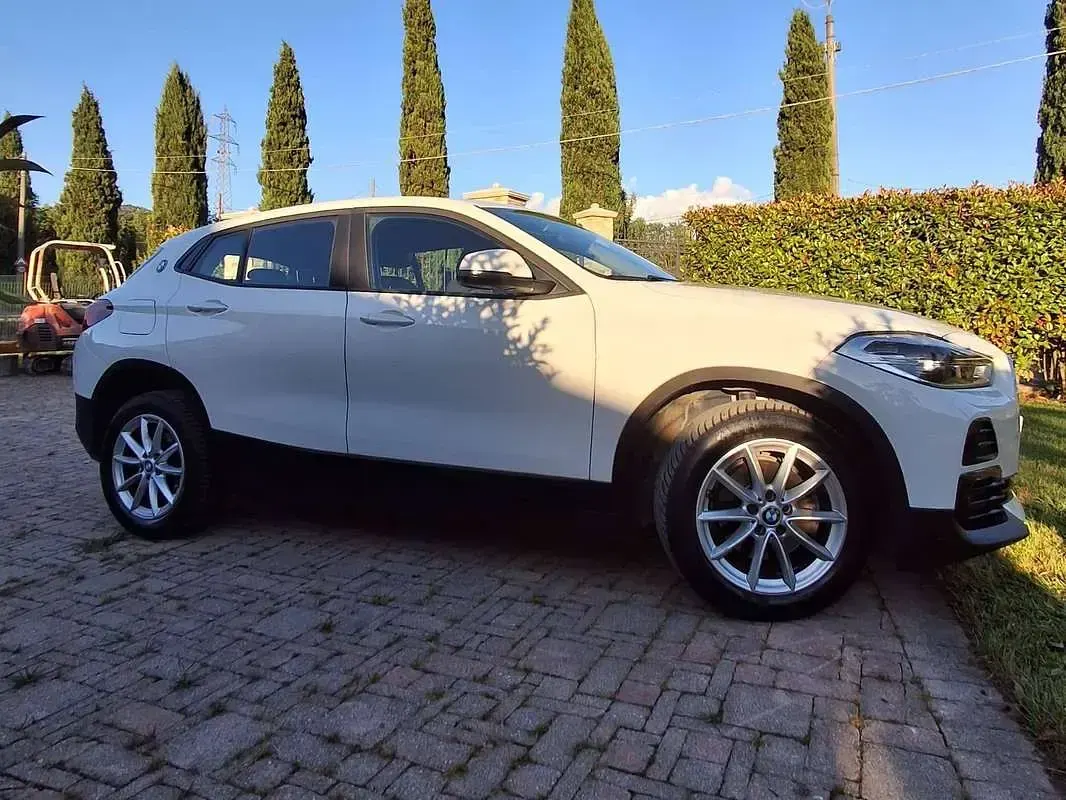 Begagnad BMW X2 Comfort Edition 140 HK (102 kW) 2020 Vit SUV