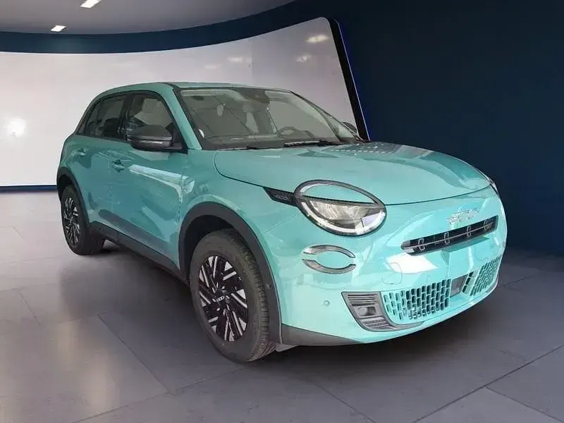 Usata Fiat 600 101 CV (74 kW) 2024 Blu/azzurro SUV