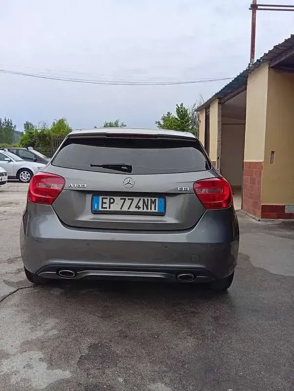 Usata Mercedes A180 Premium 109 CV (80 kW) 2013 Berlina