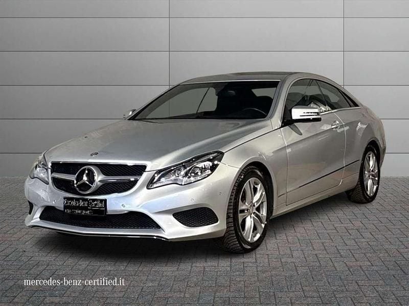 Usata Mercedes E250 204 CV (150 kW) 2015 Argento iridio Coupé