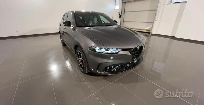 Usata Alfa Romeo Tonale Veloce 131 CV (96 kW) 2024 Grigio SUV