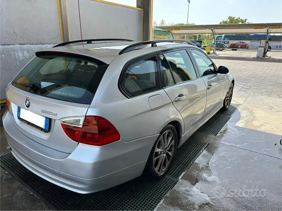 Usata BMW 320 163 CV (119 kW) 2005 Grigio Station wagon