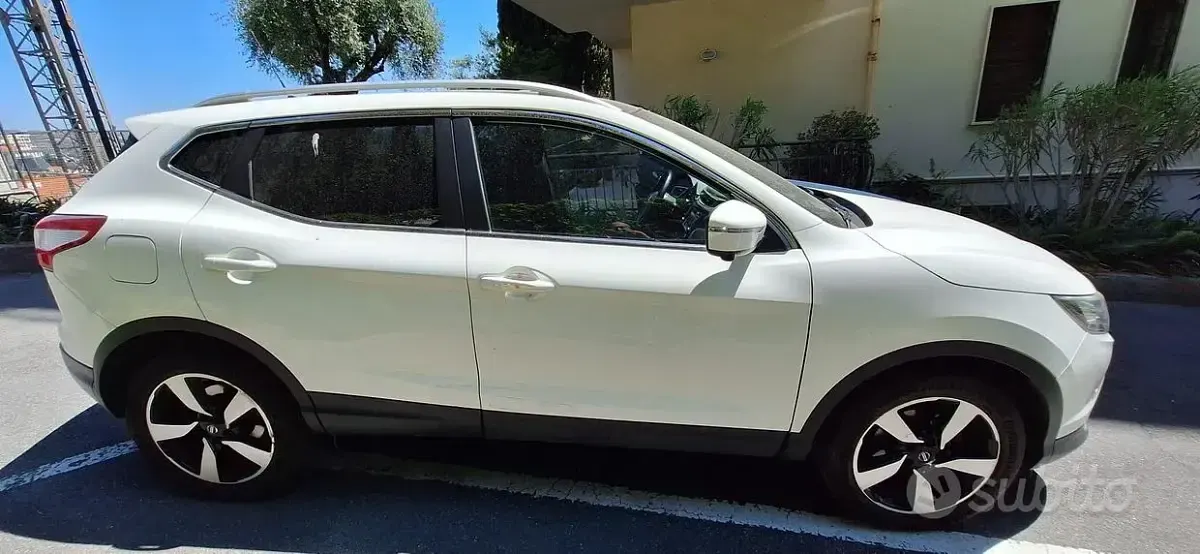 Usata Nissan Qashqai 110 CV (80 kW) 2017 Bianco SUV