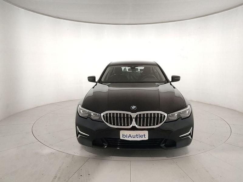 Usata BMW 320 Luxury Line 190 CV (139 kW) 2019 Nero Berlina