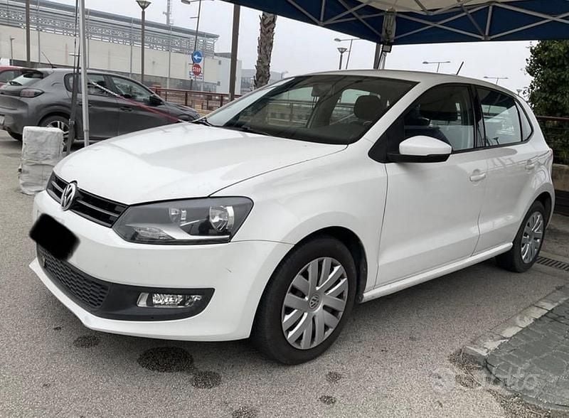 Usata VW Polo 75 CV (55 kW) 2013 Bianco Utilitaria