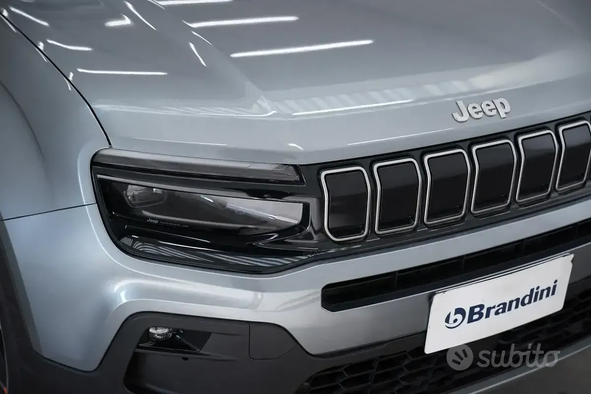 Nuova Jeep Avenger Summit 101 CV (74 kW) 2026 Granite SUV