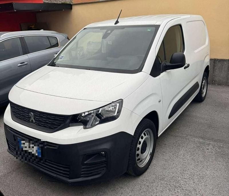 Usata Peugeot Partner Premium 102 CV (75 kW) 2021 Bianco Monovolume