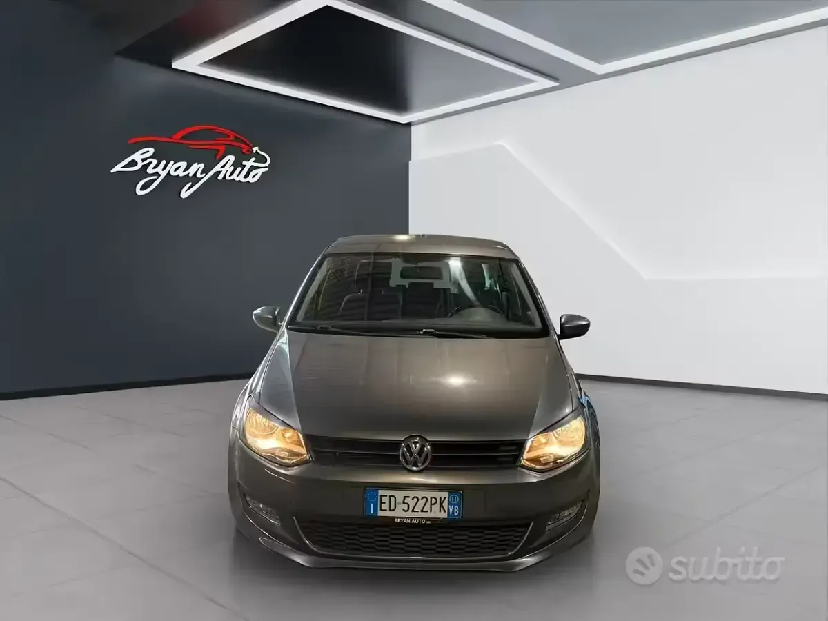 Usata VW Polo Highline 105 CV (77 kW) 2011 Grigio Utilitaria