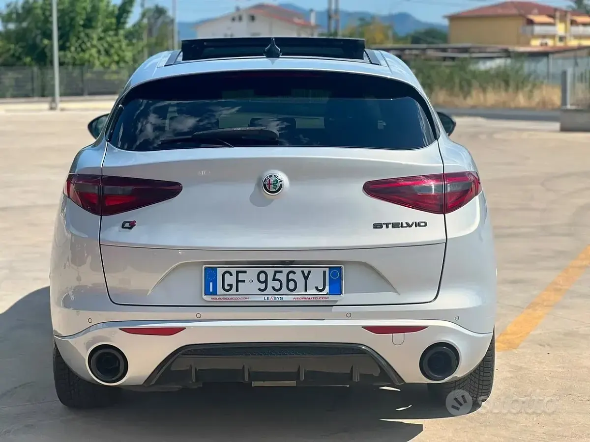 Usata Alfa Romeo Stelvio Veloce 210 CV (154 kW) 2021 Bluazzurro SUV
