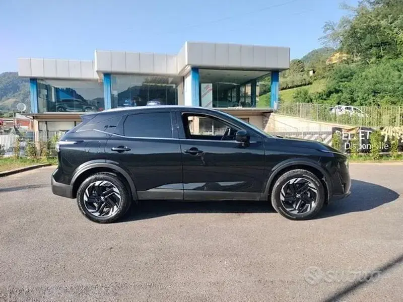 Usata Nissan Qashqai N-Connecta 140 CV (102 kW) 2025 Nero SUV