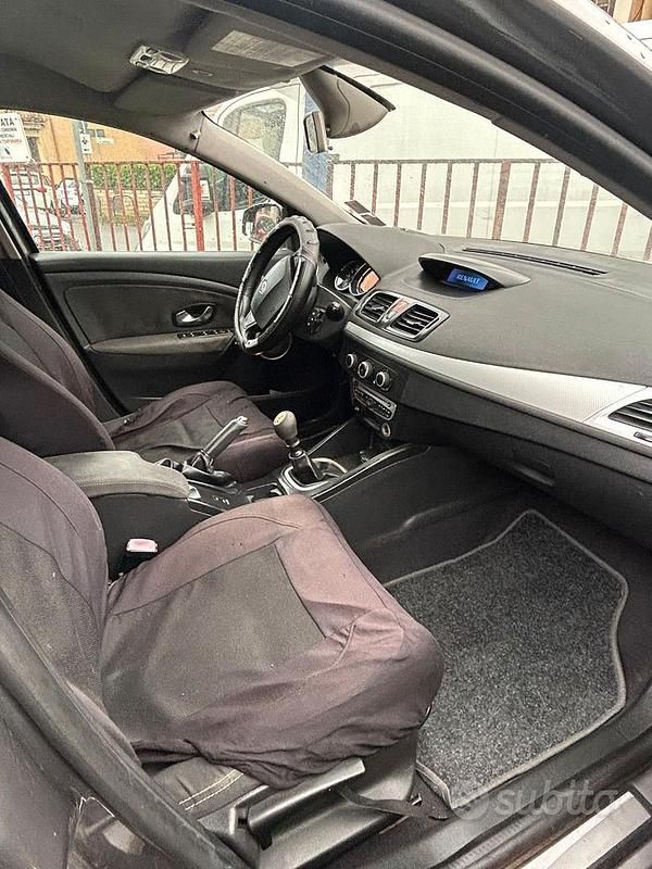 Usata Renault Mégane 110 CV (80 kW) 2009 Grigio Berlina
