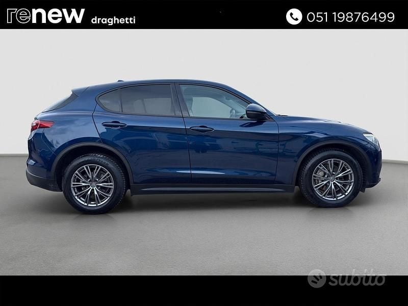 Usata Alfa Romeo Stelvio Executive 190 CV (139 kW) 2019 Blu SUV