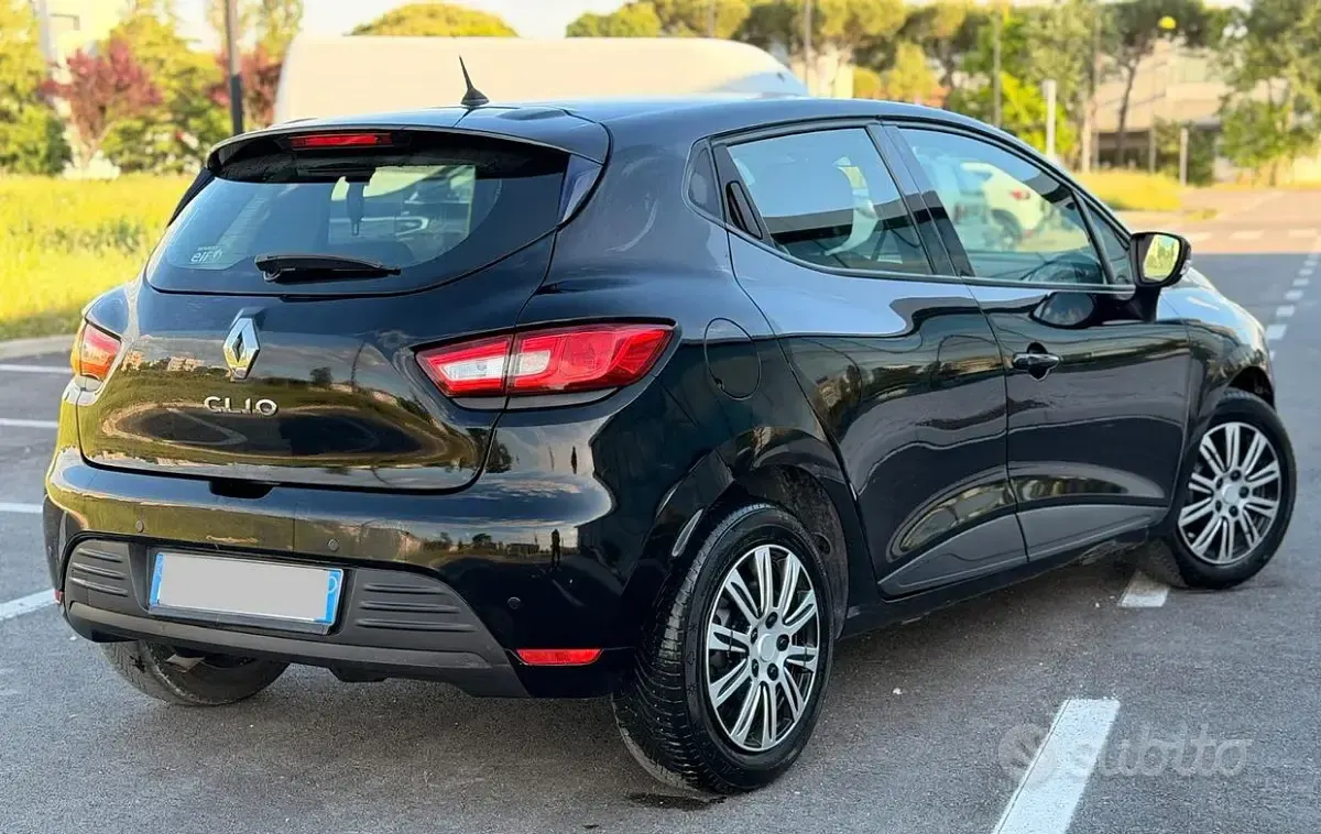 Usata Renault Clio IV 90 CV (66 kW) 2019 Nero Berlina
