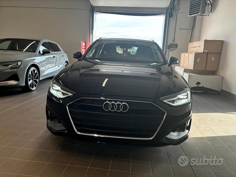 Usata Audi A4 Business 190 CV (139 kW) 2019 Nero Station wagon