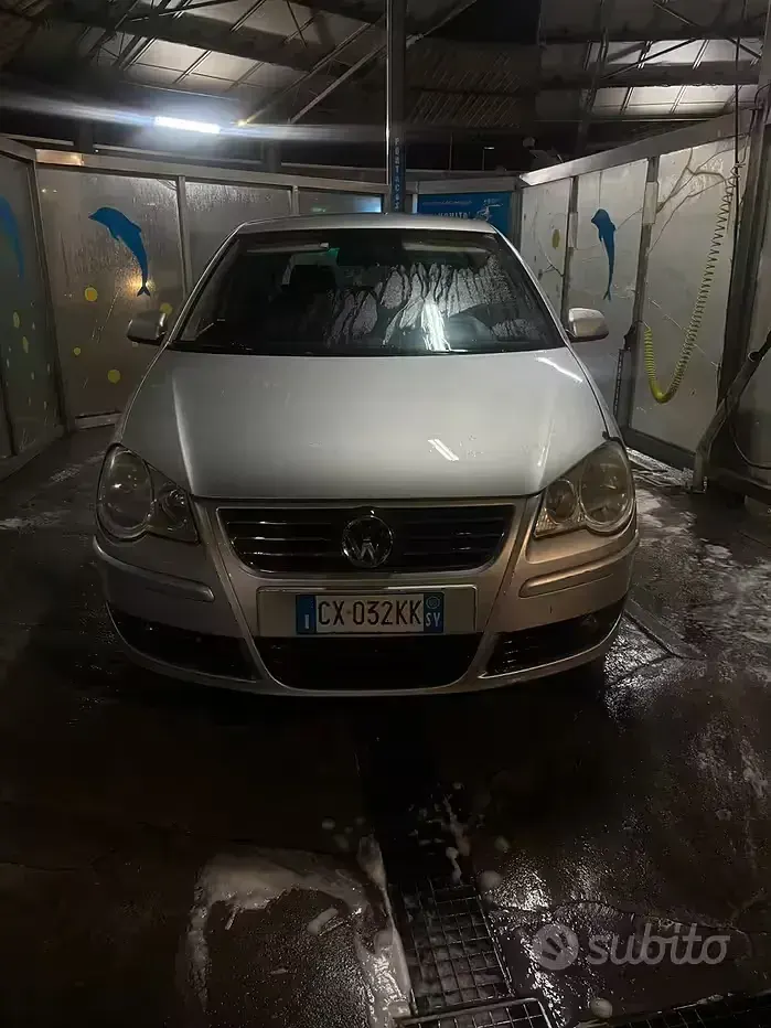 Usata VW Polo 75 CV (55 kW) 2005 Grigio Utilitaria