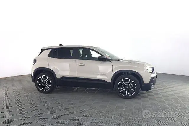 Usata Jeep Avenger Summit 101 CV (74 kW) 2024 SUV
