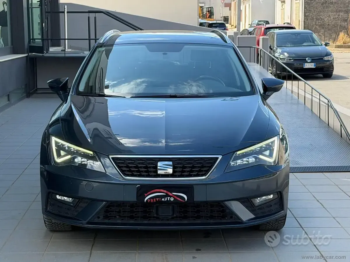 Usata Seat Leon ST Business 116 CV (85 kW) 2019 Grigio Station wagon