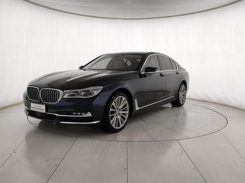 Blu Usata 2016 BMW 740 Tre volumi | 32.900 € (Buon prezzo) - Immagine 1/4