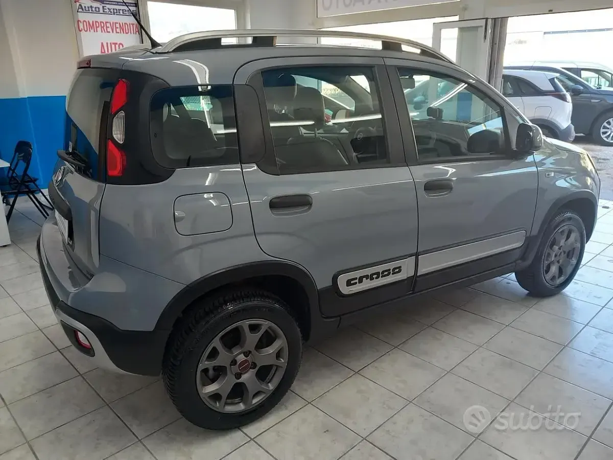 Usata Fiat Panda Cross Cross 85 CV (62 kW) 2020 Blu Utilitaria