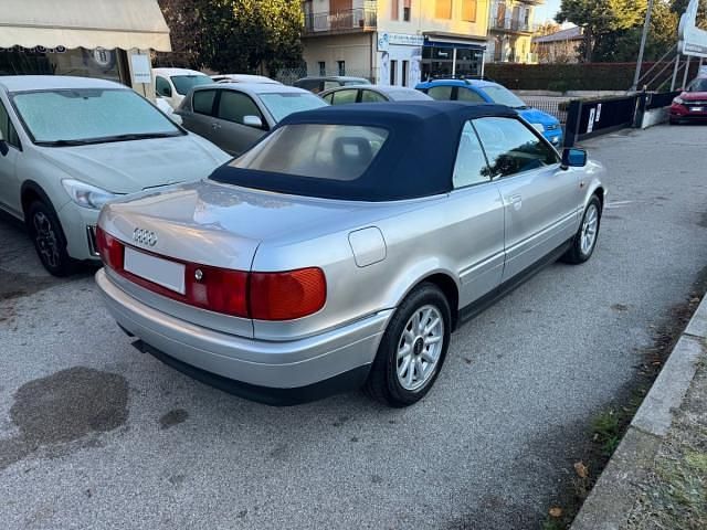 Usata Audi 80 116 CV (85 kW) 1995 Grigio Cabrio