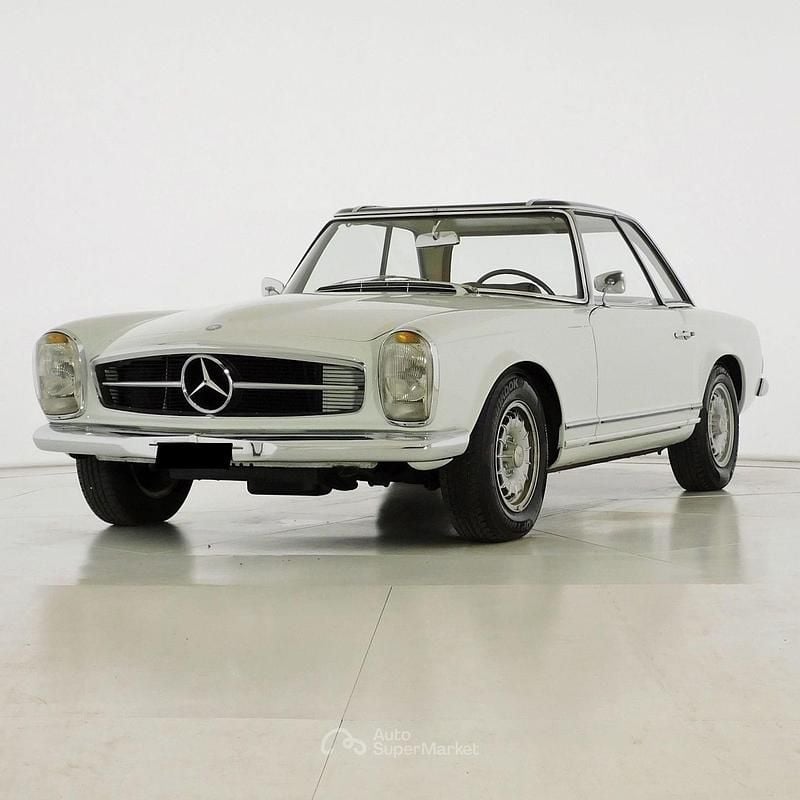 Usata Mercedes 230 150 CV (110 kW) 1967 Bianco Cabrio