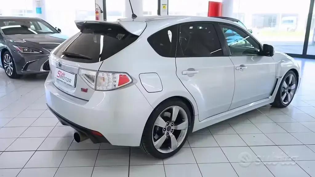 Usata Subaru Impreza 300 CV (220 kW) 2009 Grigio Berlina