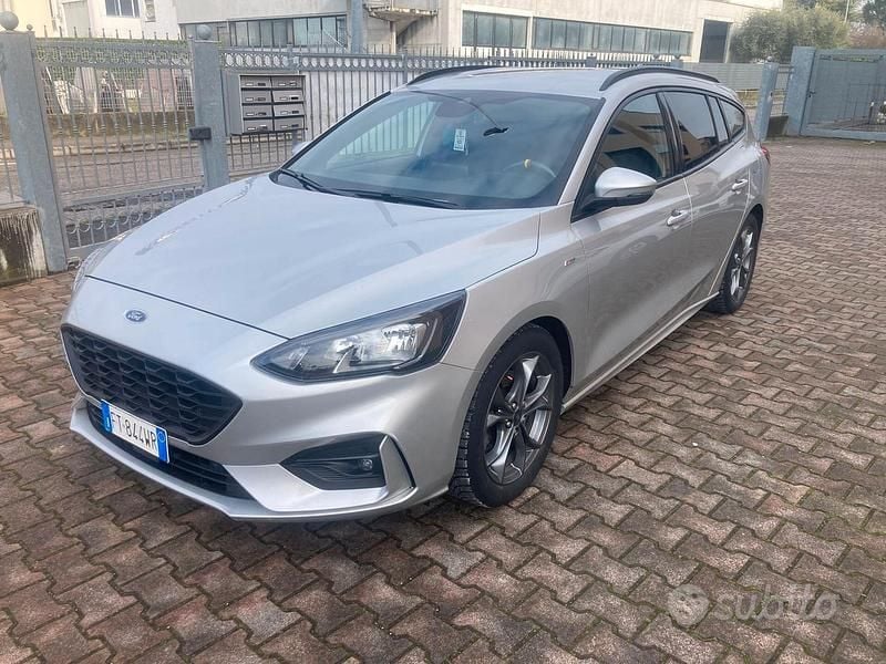 Grigio Usata 2019 Ford Focus Business Edition Station wagon | 9900 € (Super prezzo) - Immagine 1/4
