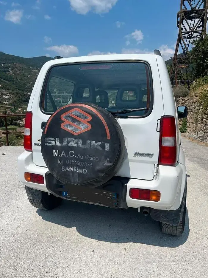 Usata Suzuki Jimny 82 CV (60 kW) 2001 Bianco SUV