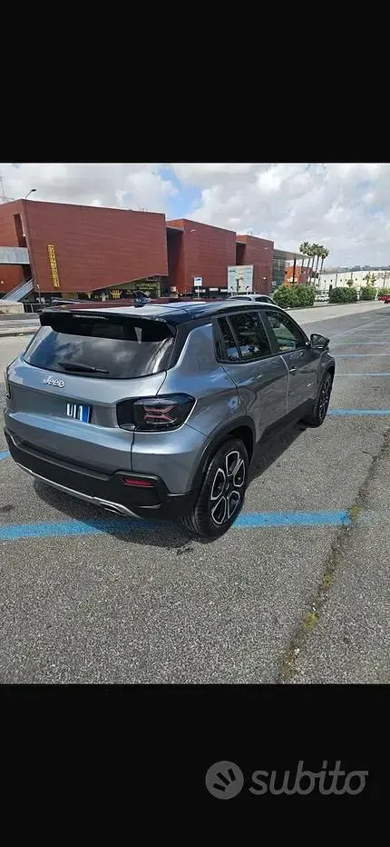 Usata Jeep Avenger Summit 101 CV (74 kW) 2023 Grigio SUV