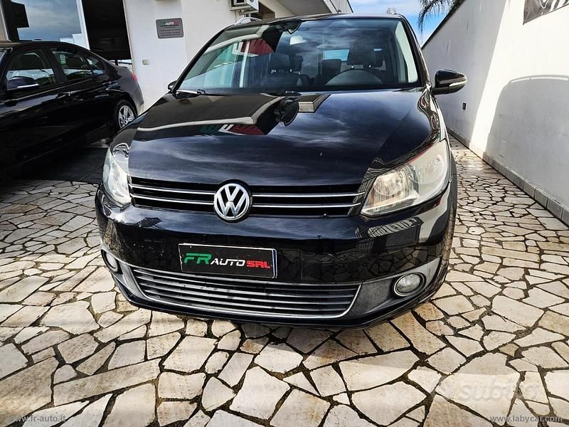 Usata VW Touran Highline 140 CV (102 kW) 2011 Nero Monovolume