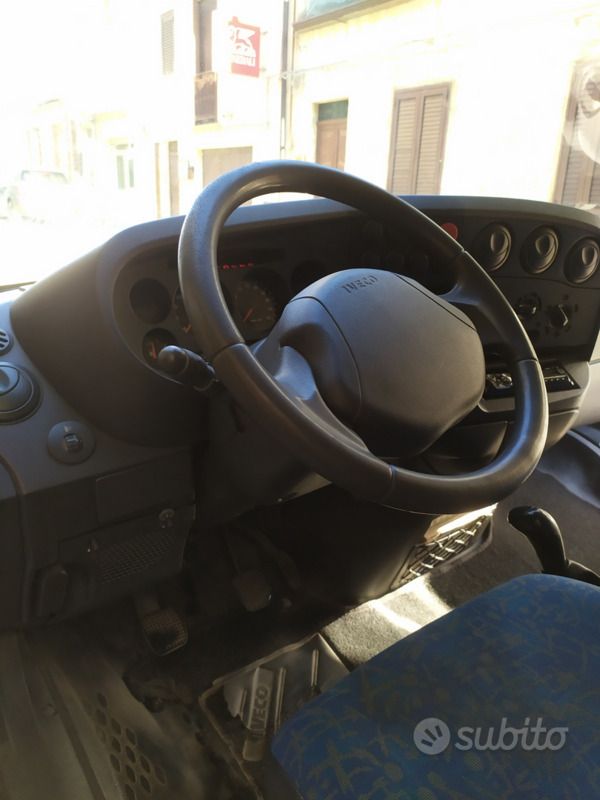 Usata Iveco Daily 103 CV (75 kW) 2001 Bianco