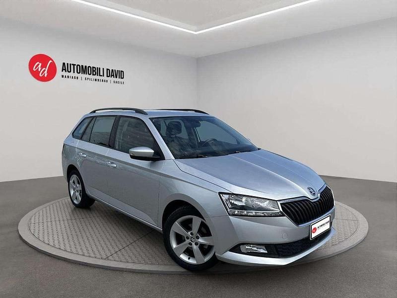 Usata Skoda Fabia Design Edition 95 CV (69 kW) 2018 Argento Utilitaria
