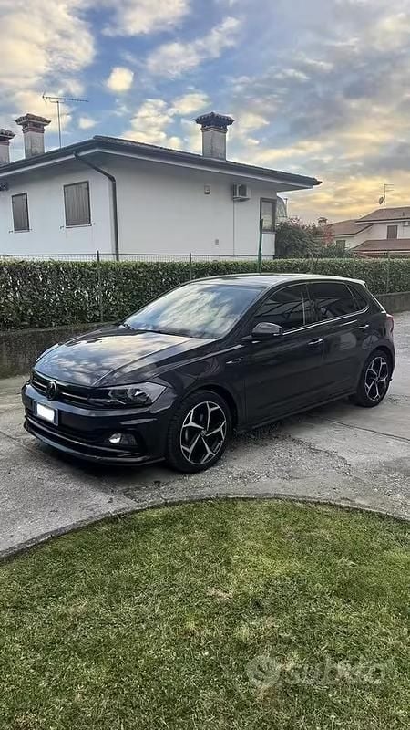 Usata VW Polo R-line 95 CV (69 kW) 2020 Utilitaria