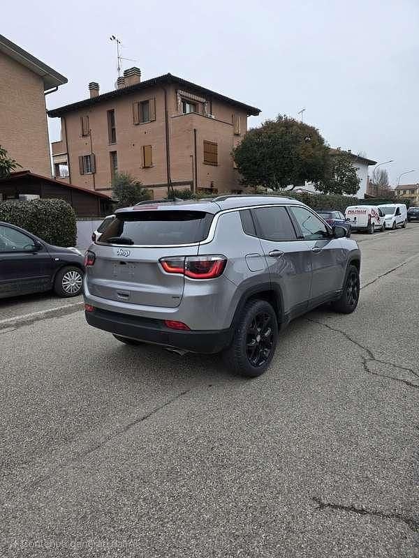 Usata Jeep Compass Limited 140 CV (102 kW) 2018 Grigio SUV